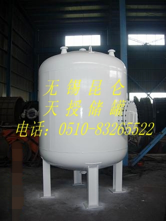 鋼襯塑（PE）化工槽罐（立式）